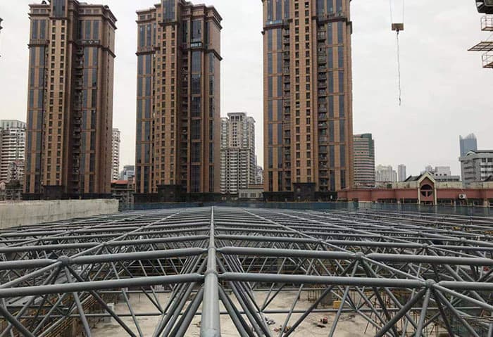 阆中螺栓球网架结构