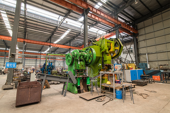 阆中网架配件-锥头加工车间